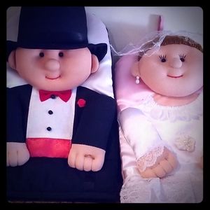 Bride & Groom Mitts